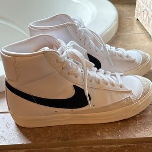 Women’s Nike Blazers Size 8